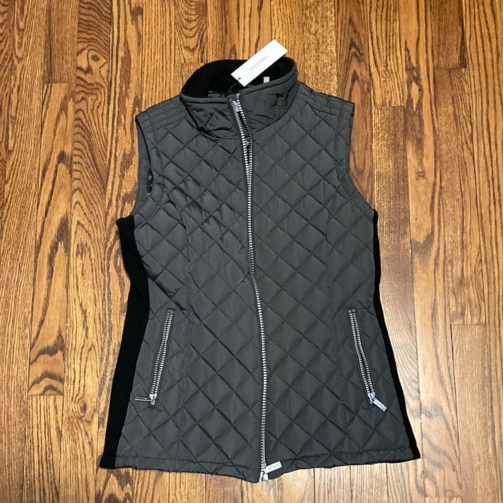Calvin Klein Vest - Size Small - NWT